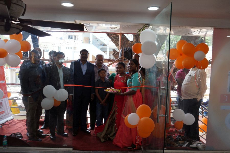 Opening ceremony of Orient Electric Smart Shop in Bengaluru